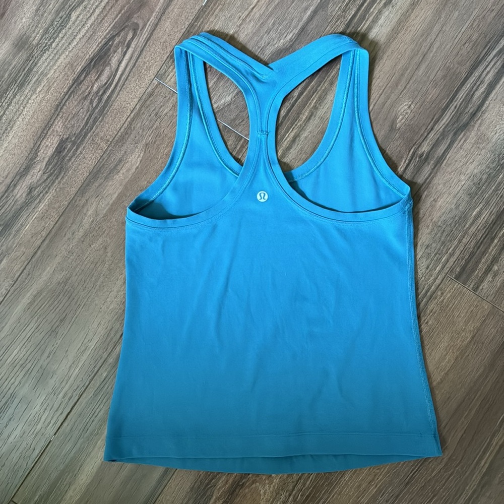 Lululemon Nulu Razorback - Picture 2 of 2